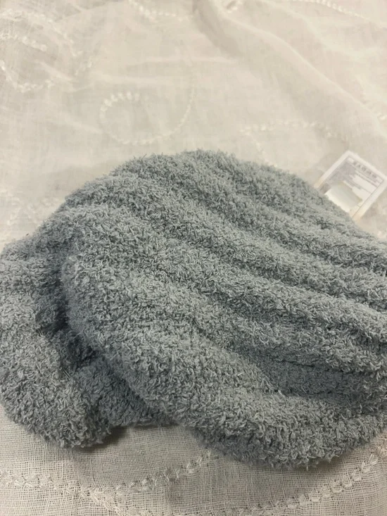 NWT Spyder super soft hat - Picture 7 of 7